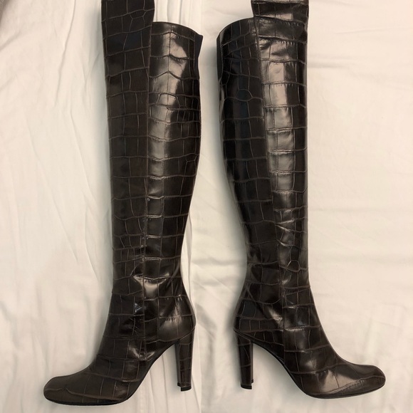 stuart weitzman vigor boots